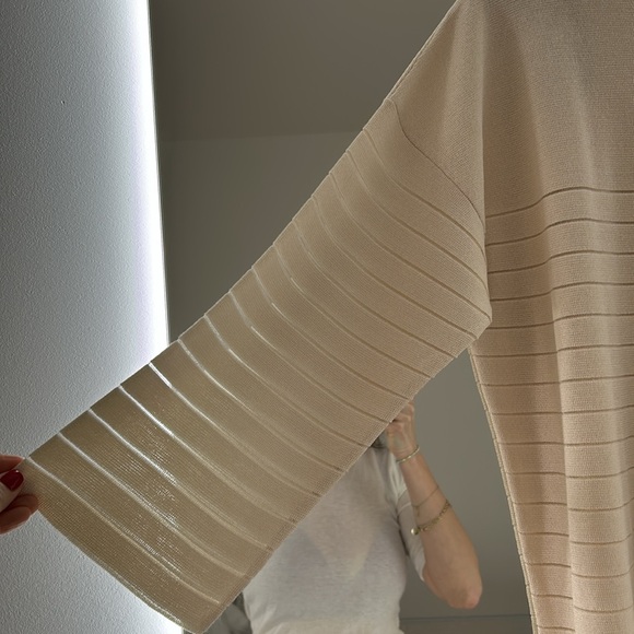 Massimo Dutti BNWOT top - Picture 4 of 10